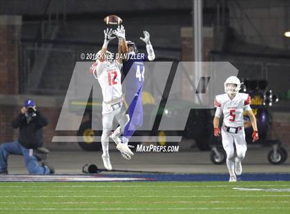 Thumbnail 2 in Farmersville vs. Pottsboro (UIL 3A Division 1 Region 2 Semifinal) photogallery.