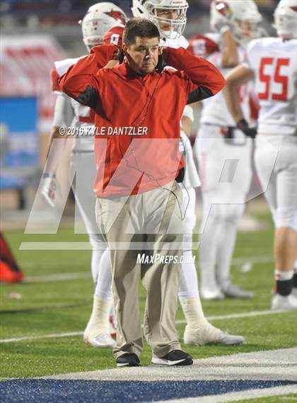 Thumbnail 3 in Farmersville vs. Pottsboro (UIL 3A Division 1 Region 2 Semifinal) photogallery.