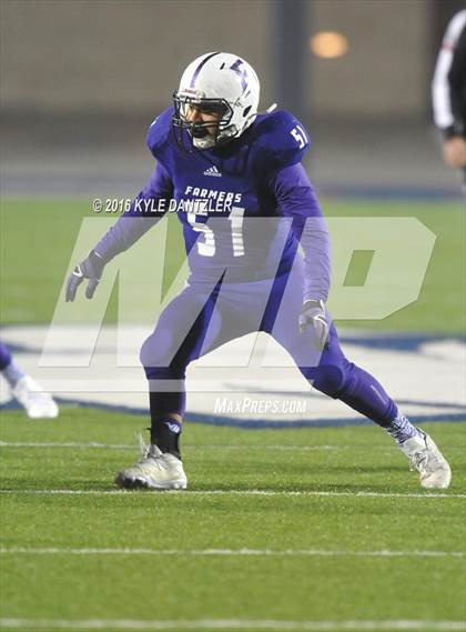 Thumbnail 1 in Farmersville vs. Pottsboro (UIL 3A Division 1 Region 2 Semifinal) photogallery.