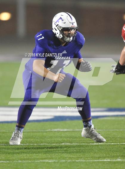 Thumbnail 3 in Farmersville vs. Pottsboro (UIL 3A Division 1 Region 2 Semifinal) photogallery.