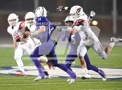 Thumbnail 2 in Farmersville vs. Pottsboro (UIL 3A Division 1 Region 2 Semifinal) photogallery.