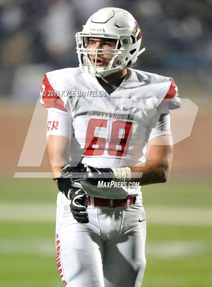 Thumbnail 3 in Farmersville vs. Pottsboro (UIL 3A Division 1 Region 2 Semifinal) photogallery.