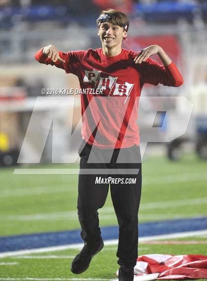Thumbnail 2 in Farmersville vs. Pottsboro (UIL 3A Division 1 Region 2 Semifinal) photogallery.