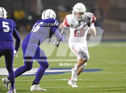 Thumbnail 1 in Farmersville vs. Pottsboro (UIL 3A Division 1 Region 2 Semifinal) photogallery.