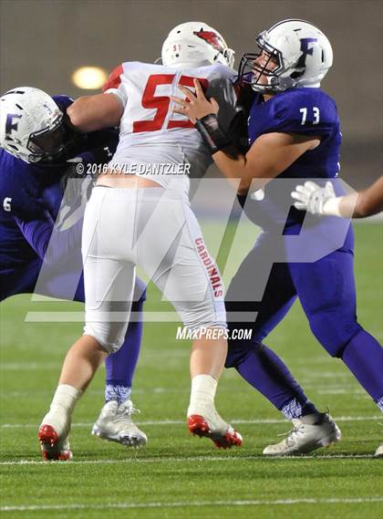 Thumbnail 3 in Farmersville vs. Pottsboro (UIL 3A Division 1 Region 2 Semifinal) photogallery.
