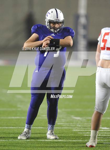 Thumbnail 3 in Farmersville vs. Pottsboro (UIL 3A Division 1 Region 2 Semifinal) photogallery.