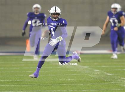Thumbnail 3 in Farmersville vs. Pottsboro (UIL 3A Division 1 Region 2 Semifinal) photogallery.