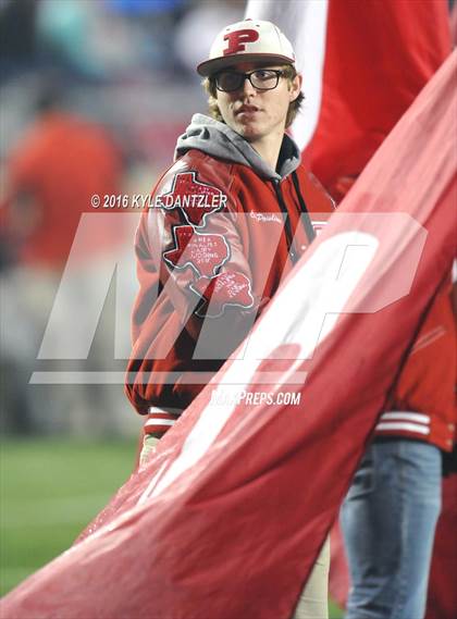 Thumbnail 1 in Farmersville vs. Pottsboro (UIL 3A Division 1 Region 2 Semifinal) photogallery.