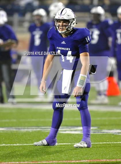 Thumbnail 1 in Farmersville vs. Pottsboro (UIL 3A Division 1 Region 2 Semifinal) photogallery.
