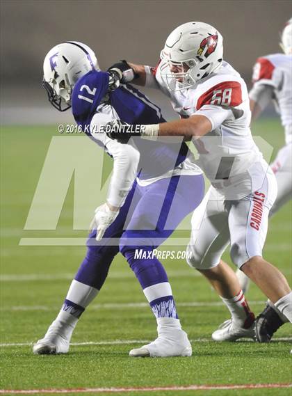 Thumbnail 2 in Farmersville vs. Pottsboro (UIL 3A Division 1 Region 2 Semifinal) photogallery.