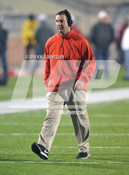 Thumbnail 1 in Farmersville vs. Pottsboro (UIL 3A Division 1 Region 2 Semifinal) photogallery.