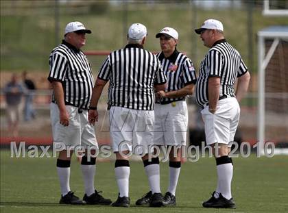 Thumbnail 3 in Fort Collins vs. Arapahoe (State Quarterfinal) photogallery.
