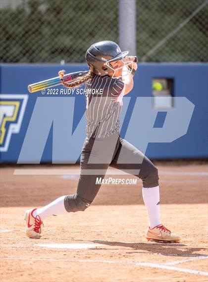 Thumbnail 2 in Foothills Christian vs. Fallbrook (CIF SDS Division 5 Finals) photogallery.
