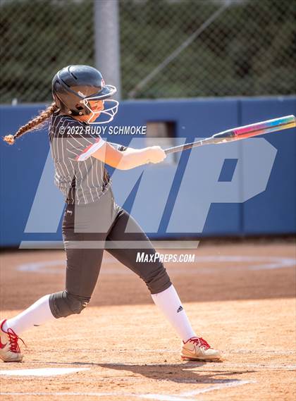 Thumbnail 2 in Foothills Christian vs. Fallbrook (CIF SDS Division 5 Finals) photogallery.
