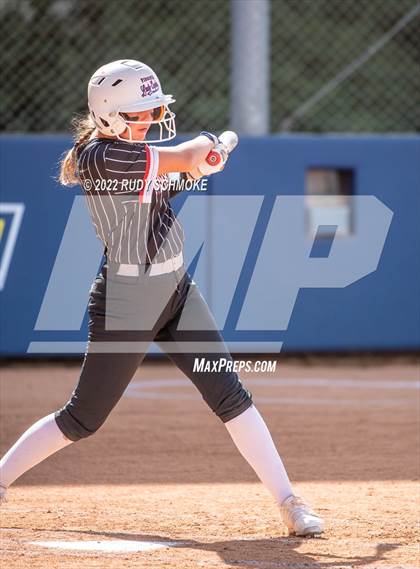 Thumbnail 2 in Foothills Christian vs. Fallbrook (CIF SDS Division 5 Finals) photogallery.