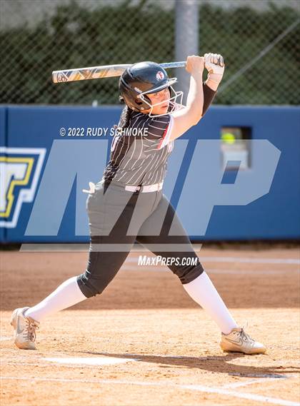 Thumbnail 2 in Foothills Christian vs. Fallbrook (CIF SDS Division 5 Finals) photogallery.