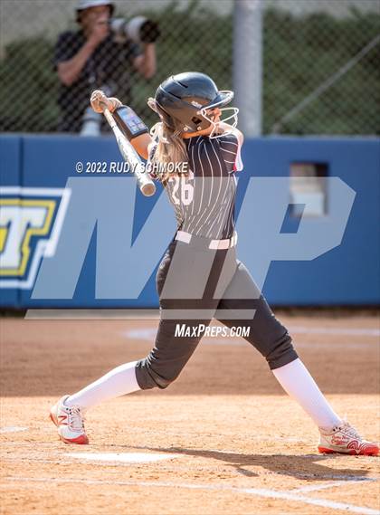 Thumbnail 2 in Foothills Christian vs. Fallbrook (CIF SDS Division 5 Finals) photogallery.