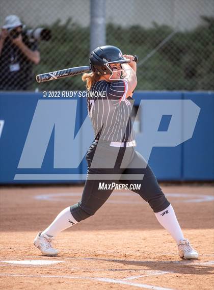 Thumbnail 2 in Foothills Christian vs. Fallbrook (CIF SDS Division 5 Finals) photogallery.