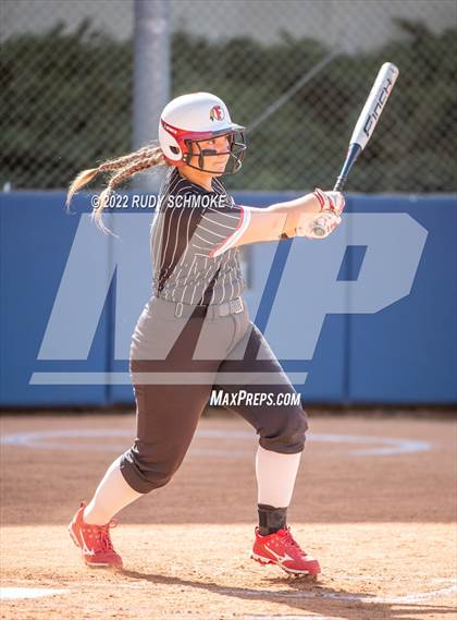 Thumbnail 2 in Foothills Christian vs. Fallbrook (CIF SDS Division 5 Finals) photogallery.
