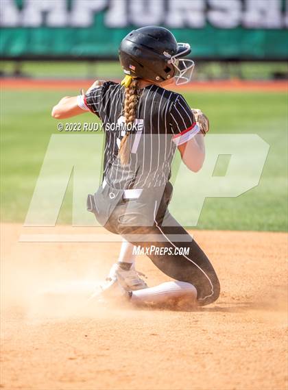 Thumbnail 2 in Foothills Christian vs. Fallbrook (CIF SDS Division 5 Finals) photogallery.