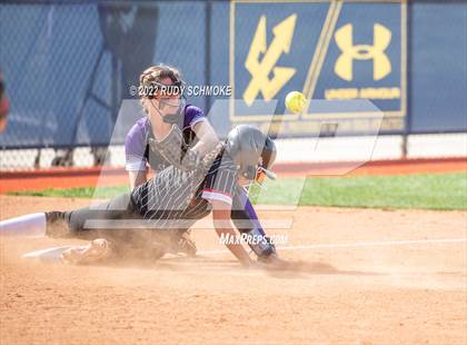 Thumbnail 3 in Foothills Christian vs. Fallbrook (CIF SDS Division 5 Finals) photogallery.