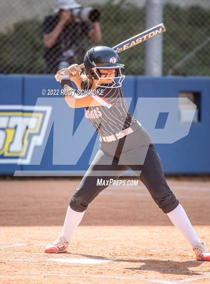 Thumbnail 1 in Foothills Christian vs. Fallbrook (CIF SDS Division 5 Finals) photogallery.