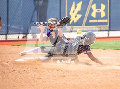 Thumbnail 1 in Foothills Christian vs. Fallbrook (CIF SDS Division 5 Finals) photogallery.