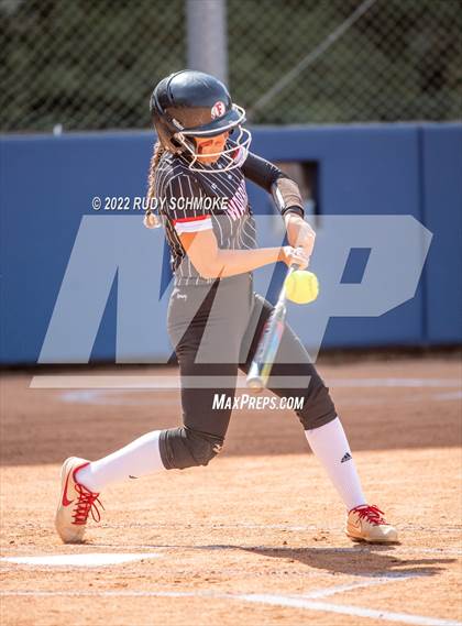Thumbnail 2 in Foothills Christian vs. Fallbrook (CIF SDS Division 5 Finals) photogallery.