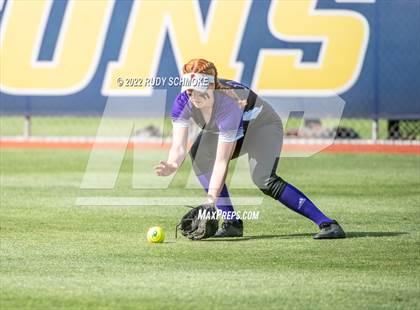 Thumbnail 2 in Foothills Christian vs. Fallbrook (CIF SDS Division 5 Finals) photogallery.