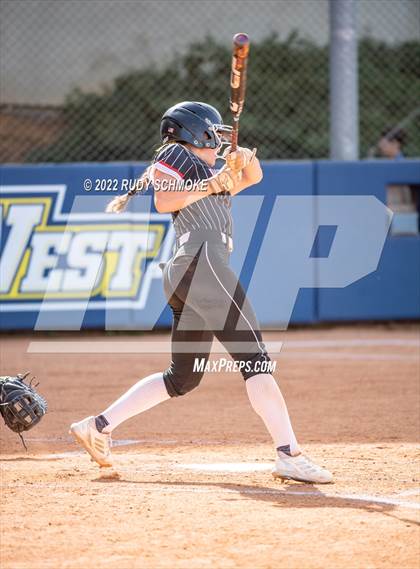 Thumbnail 2 in Foothills Christian vs. Fallbrook (CIF SDS Division 5 Finals) photogallery.