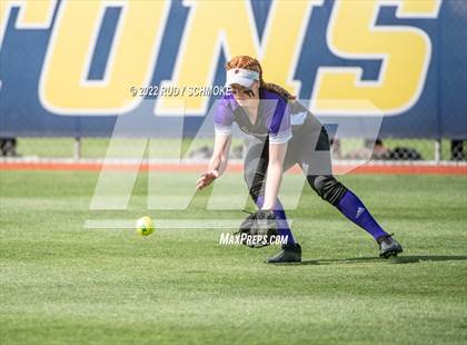 Thumbnail 1 in Foothills Christian vs. Fallbrook (CIF SDS Division 5 Finals) photogallery.
