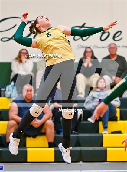 Thumbnail 3 in Rosemont @ Argonaut photogallery.