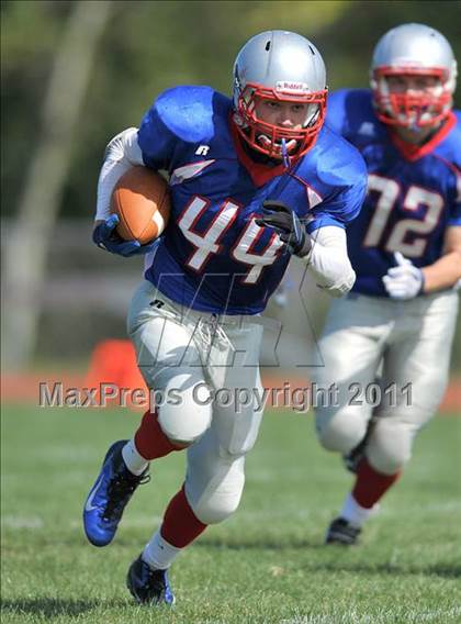 Thumbnail 2 in Weaver @ Tolland photogallery.