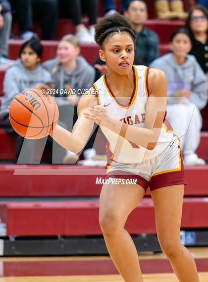 Thumbnail 1 in Chantilly @ Oakton (VHSL Class 6 Region D Region Semifinal) photogallery.