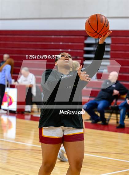 Thumbnail 2 in Chantilly @ Oakton (VHSL Class 6 Region D Region Semifinal) photogallery.