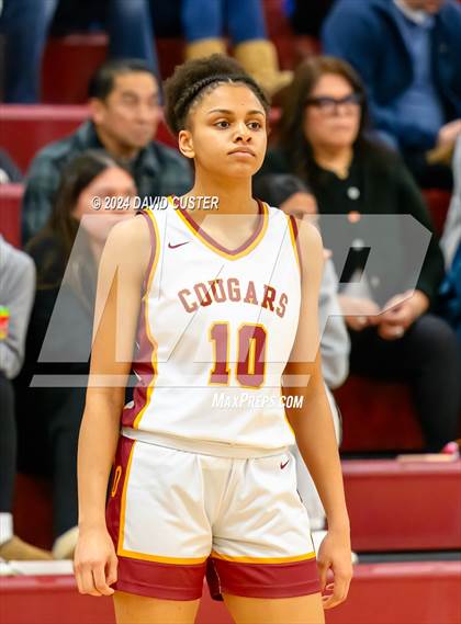 Thumbnail 2 in Chantilly @ Oakton (VHSL Class 6 Region D Region Semifinal) photogallery.