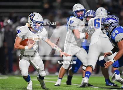 Thumbnail 3 in Randolph vs. Lago Vista (UIL 3A D1 Bi-District Playoff) photogallery.