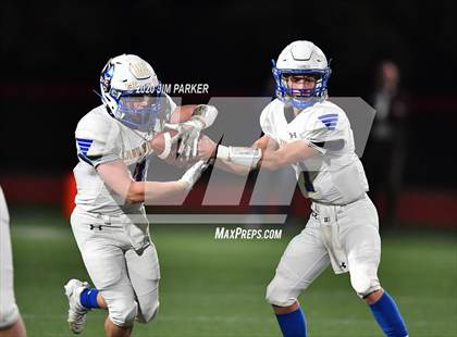 Thumbnail 2 in Randolph vs. Lago Vista (UIL 3A D1 Bi-District Playoff) photogallery.