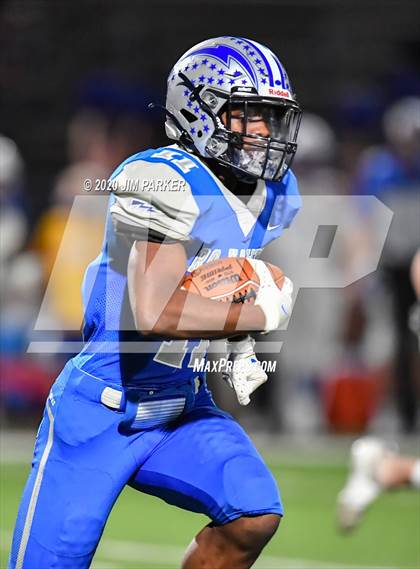 Thumbnail 1 in Randolph vs. Lago Vista (UIL 3A D1 Bi-District Playoff) photogallery.