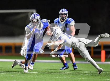 Thumbnail 2 in Randolph vs. Lago Vista (UIL 3A D1 Bi-District Playoff) photogallery.