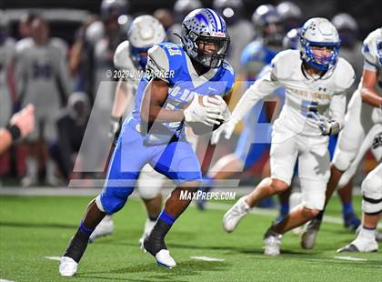 Thumbnail 3 in Randolph vs. Lago Vista (UIL 3A D1 Bi-District Playoff) photogallery.