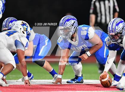 Thumbnail 2 in Randolph vs. Lago Vista (UIL 3A D1 Bi-District Playoff) photogallery.