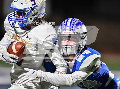 Thumbnail 3 in Randolph vs. Lago Vista (UIL 3A D1 Bi-District Playoff) photogallery.