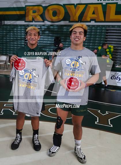 Thumbnail 3 in CIF Tournament Division 4 Duals Team photogallery.