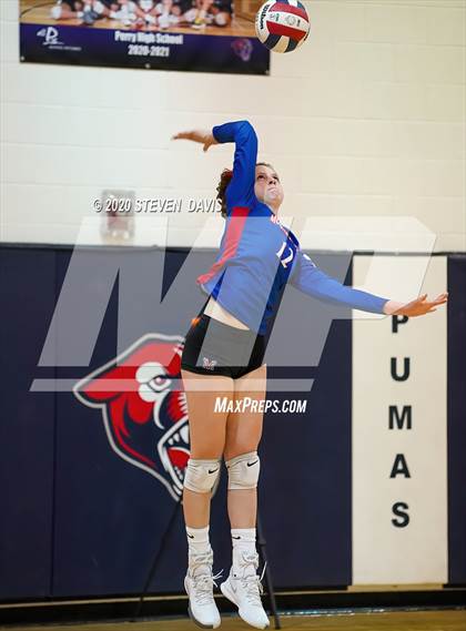 Thumbnail 2 in Mountain View @ Perry (AIA 6A Semifinal) photogallery.