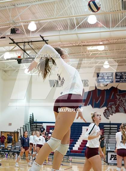 Thumbnail 2 in Mountain View @ Perry (AIA 6A Semifinal) photogallery.