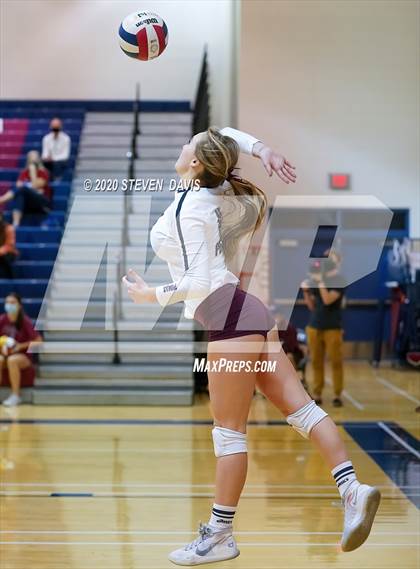 Thumbnail 2 in Mountain View @ Perry (AIA 6A Semifinal) photogallery.