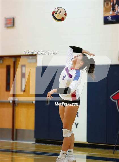 Thumbnail 2 in Mountain View @ Perry (AIA 6A Semifinal) photogallery.