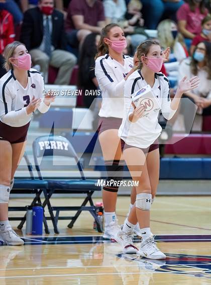 Thumbnail 2 in Mountain View @ Perry (AIA 6A Semifinal) photogallery.