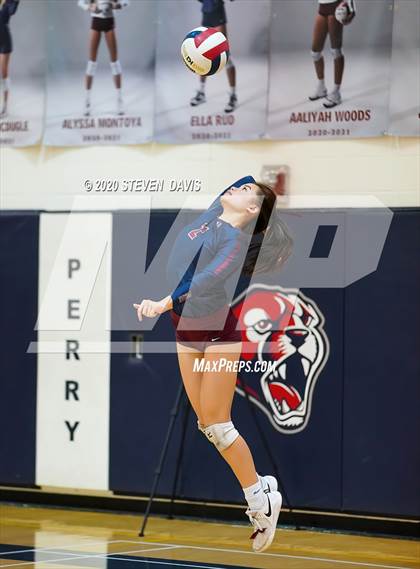 Thumbnail 1 in Mountain View @ Perry (AIA 6A Semifinal) photogallery.